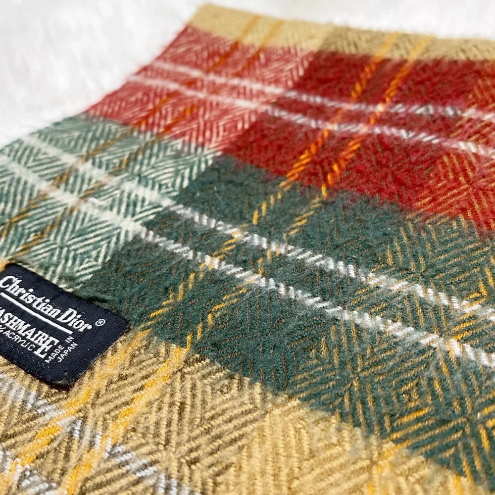 🍑2/$50🍑 DIOR plaid fringe Scarf
